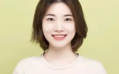 日本剧烈运动摇床运动打扑克视频